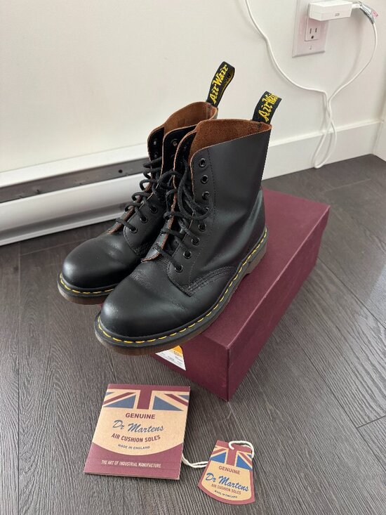 Dr. Martens Other - DOC MARTENS 1460 BLACK BOOT SIZEUS 9 MENS MADE IN ENGLAND